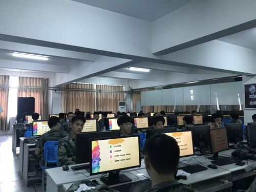 信息工程系举行2019级新生大数据技术与应用专业介绍会——聚焦技术开发，启航数据未来